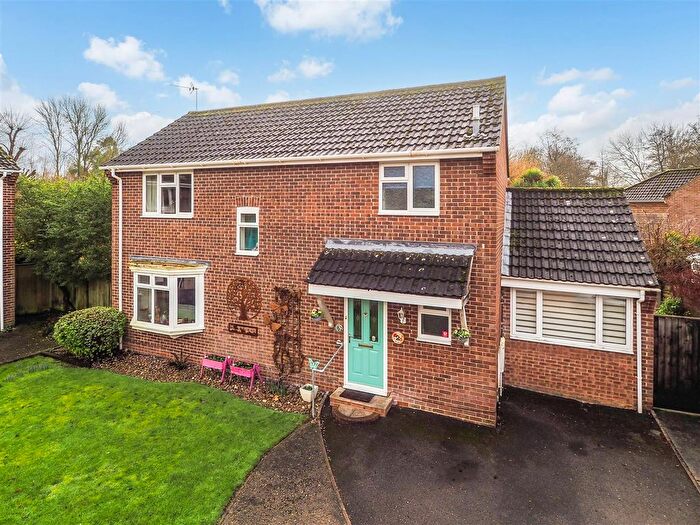 4 Bedroom Detached House For Sale In Sainsbury Close, Andover, SP10