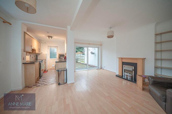 3 Bedroom Semi-Detached House To Rent In Moss Lane, Macclesfield, Cheshire, SK11