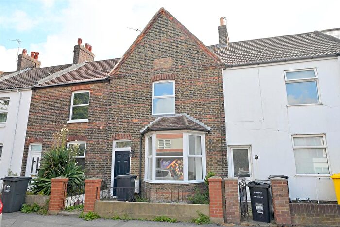 2 Bedroom Terraced House For Sale In Seaside, Eastbourne, BN22