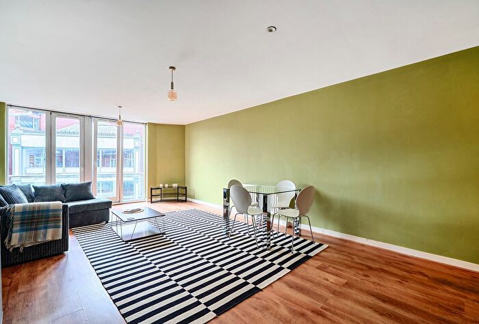 3 Bedroom Flat For Sale In Belgrave Road, Tunbridge Wells, Kent, TN1