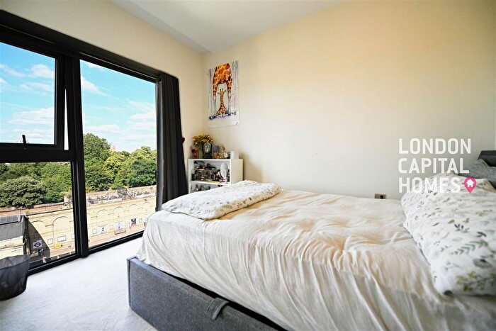 1 Bedroom Flat To Rent In Columbia Gardens, London, SW6