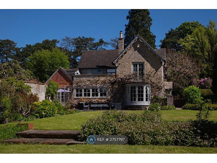 4 Bedroom Detached House To Rent In Chesterton, Bicester, OX26