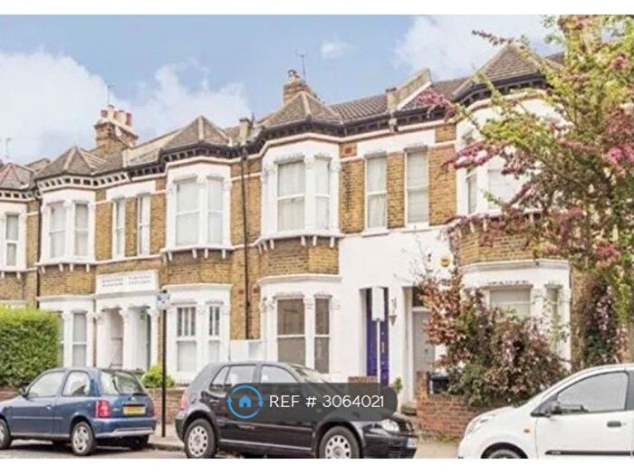 1 Bedroom Flat To Rent In Solon Road, London, SW2
