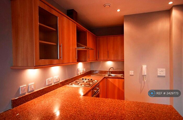 2 Bedroom Penthouse To Rent In Kenilworth Court, Stone, ST15