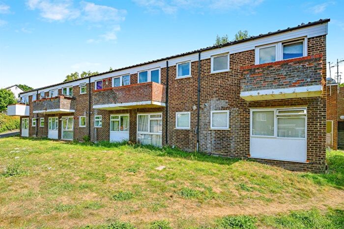 2 Bedroom Flat For Sale In Royal Court, Hemel Hempstead, HP3