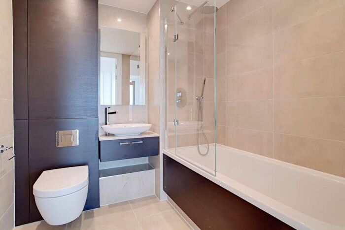 1 Bedroom Flat To Rent In Great Eastern Road London, E15