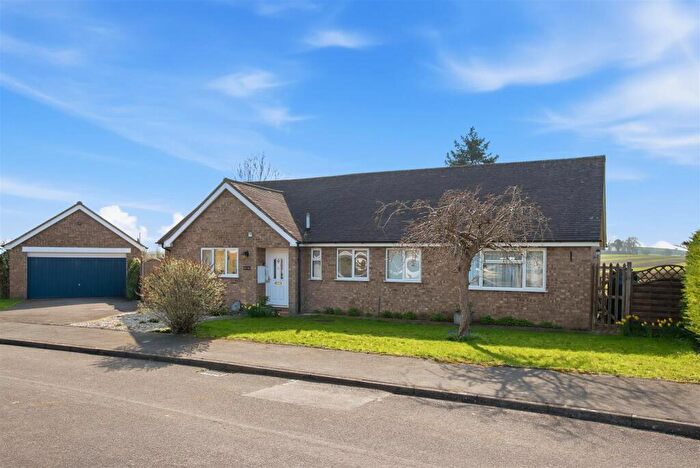 4 Bedroom Detached Bungalow For Sale In Verney Close, Butlers Marston, Warwick, CV35