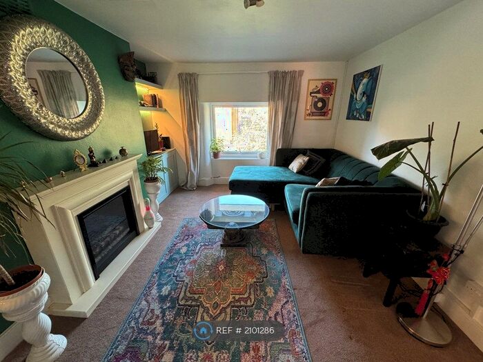 2 Bedroom Flat To Rent In Dartmouth Road, London, SE23