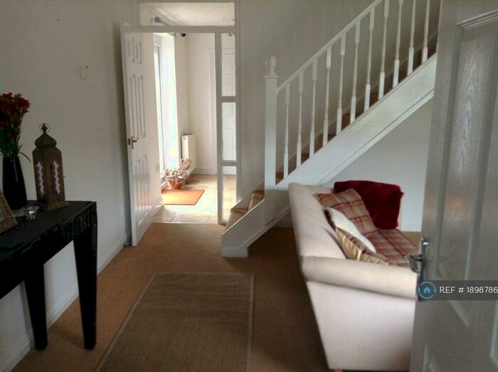 4 Bedroom Semi-Detached House To Rent In Stratton Heights, Cirencester, GL7