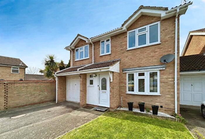 4 Bedroom Detached House For Sale In Primrose Way, Chestfield, Whitstable, CT5