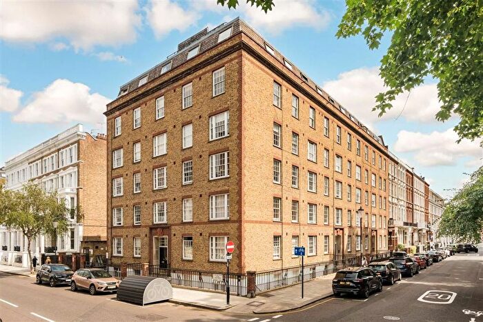 2 Bedroom Flat For Sale In Nevern Square, Earls Court, SW5