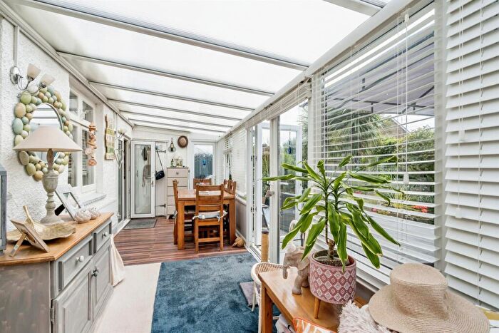2 Bedroom Detached Bungalow For Sale In Norfolk Way, Bognor Regis, PO22