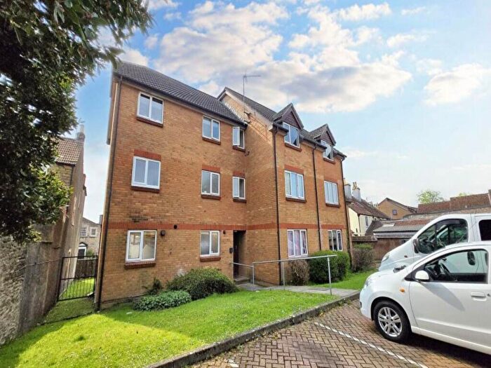 1 Bedroom Flat To Rent In Frome, Somerset, BA11