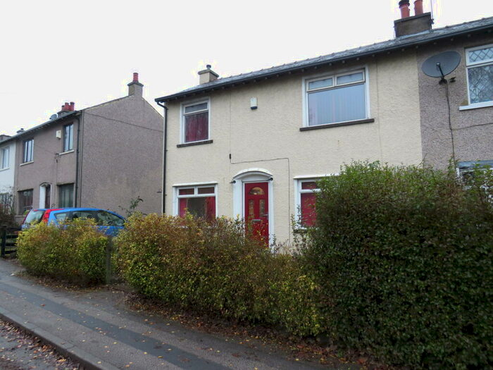 3 Bedroom Semi-Detached House To Rent In Fell Lane, Keighley, BD22