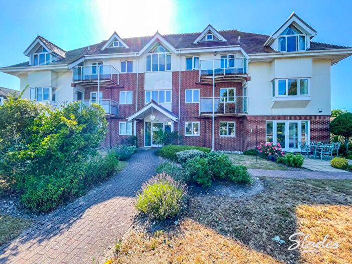 3 Bedroom Apartment To Rent In Stourwood Avenue, Southbourne, Bournemouth, BH6