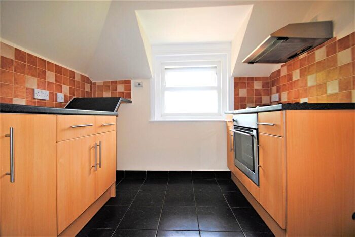 1 Bedroom Flat To Rent In Westby Road, Bournemouth, BH5