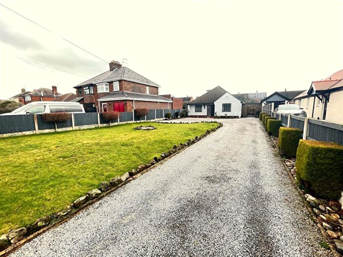 3 Bedroom Detached Bungalow For Sale In Church Lane, Great Sutton, CH66