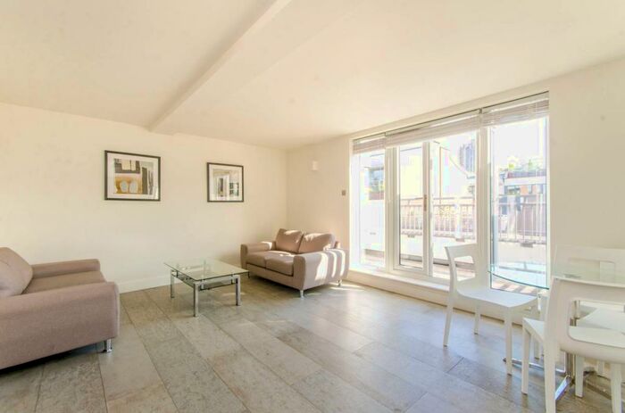 2 Bedroom Flat To Rent In Great Sutton Street, Clerkenwell, London, EC1V