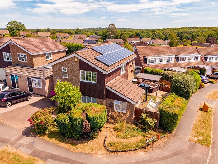 4 Bedroom Detached House For Sale In Burleigh Way, Crawley Down, RH10