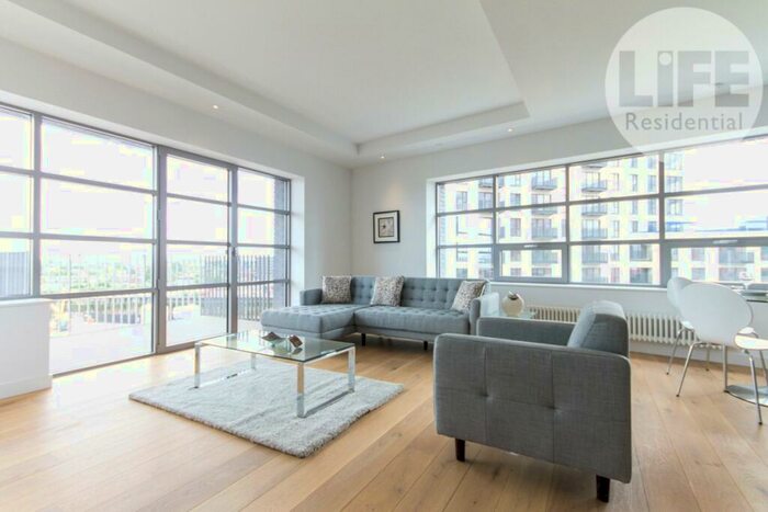 2 Bedroom Apartment To Rent In Kent Building, Hope Street, London City Island, London, E14