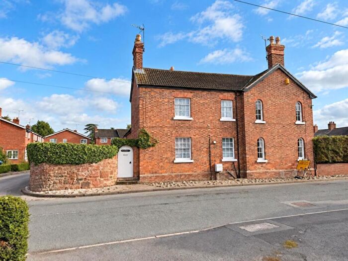 2 Bedroom House To Rent In Station Road, Wrexham, LL13