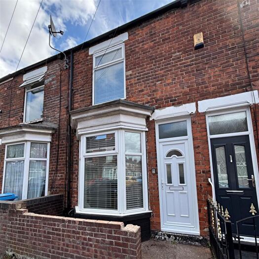 2 Bedroom House To Rent In Berkshire Street, Hull, HU8