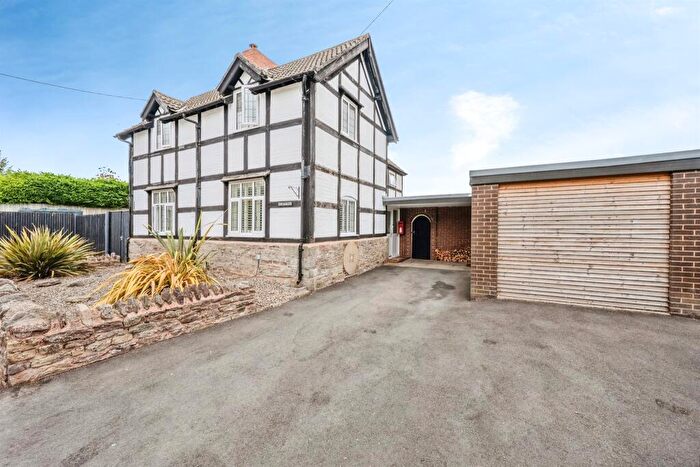 3 Bedroom Detached House For Sale In Station Road, Credenhill, Hereford, HR4