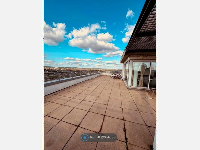 2 Bedroom Flat To Rent In Cityview Centreway Apartments, Ilford, IG1