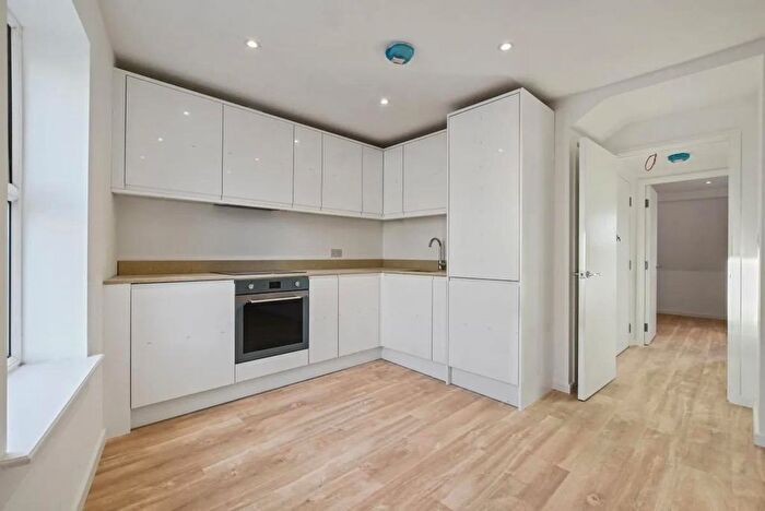 1 Bedroom Flat To Rent In Fortune Green Road, West Hampstead, London, NW6