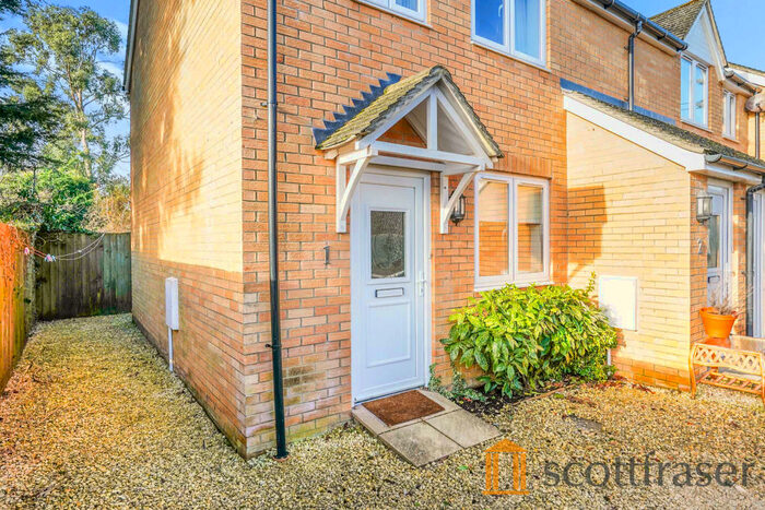 1 Bedroom Maisonette To Rent In James Walker Mews, Witney, OX28