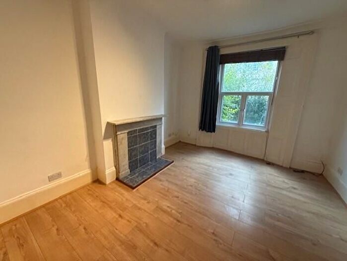1 Bedroom Flat To Rent In Sussex Way, London, N7