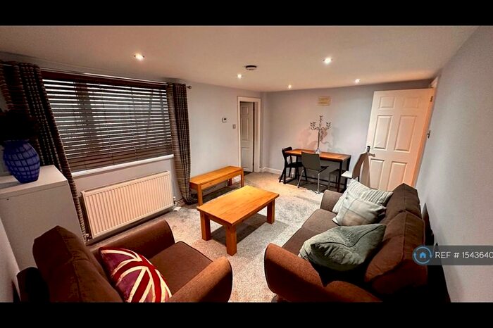 1 Bedroom Flat To Rent In West Dulwich, London, SE21