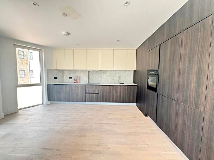 1 Bedroom Apartment To Rent In High Road, Leyton, E10