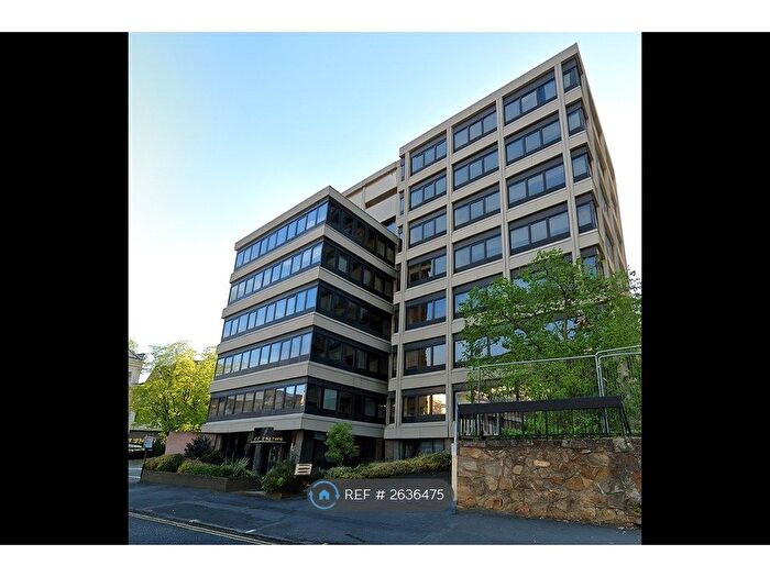 1 Bedroom Flat To Rent In Hanover House, Reading, RG1