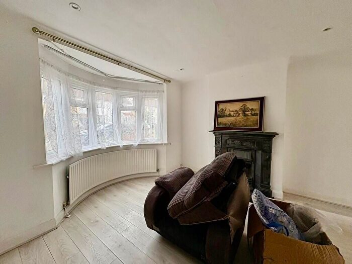 3 Bedroom Terraced House For Sale In Ferrymead Drive, Greenford, UB6