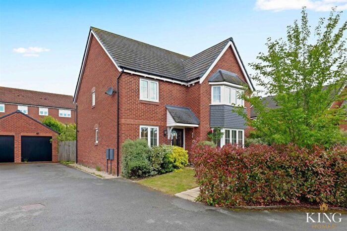 5 Bedroom Detached House For Sale In Linthurst Crescent, Redditch, B97