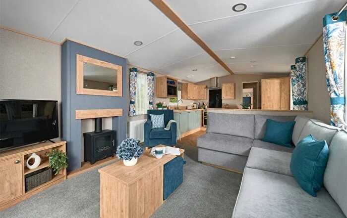 2 Bedroom Park Home For Sale In Horsey, Great Yarmouth, NR29