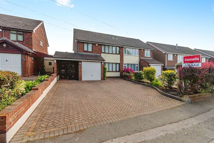 3 Bedroom Semi Detached House For Sale In Station Road, Pelsall, Walsall, WS3