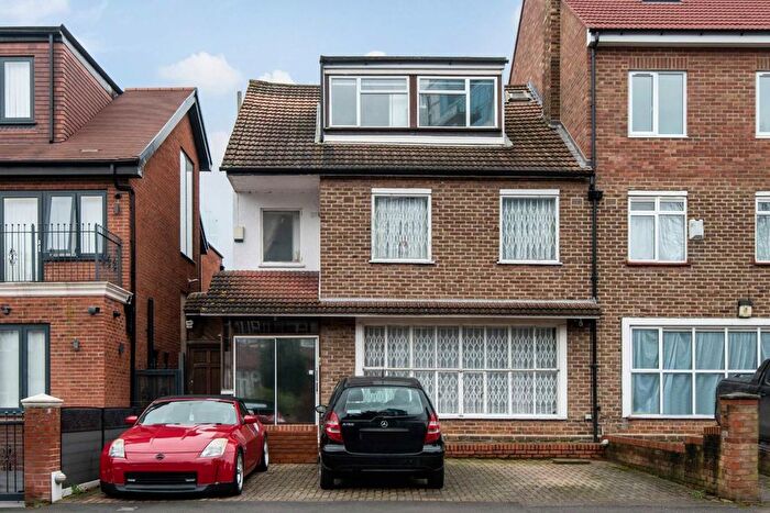 5 Bedroom Property For Sale In Bethune Road, London, N16