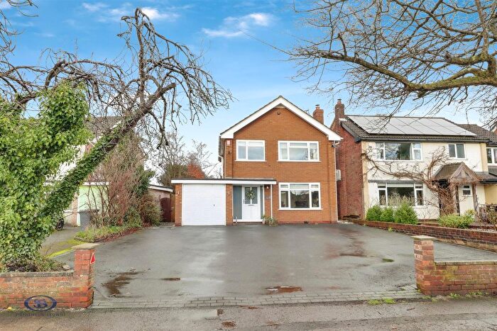3 Bedroom Detached House For Sale In Pikemere Road, Alsager, ST7