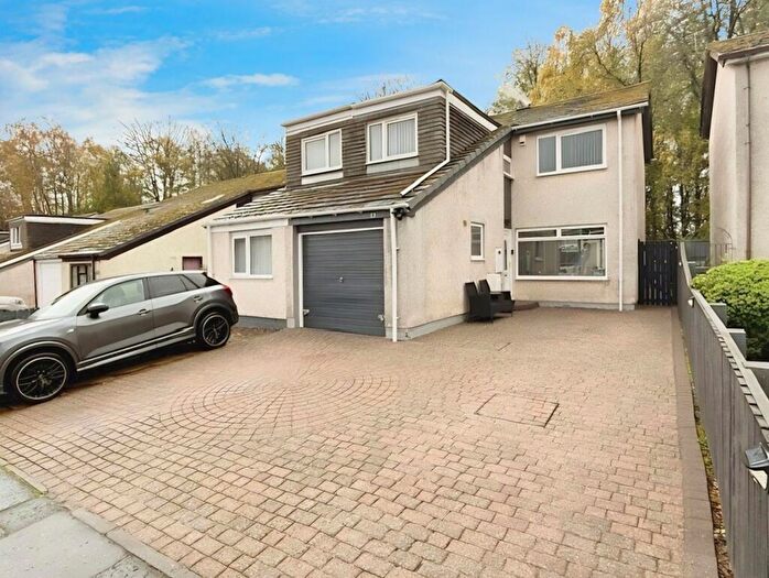 3 Bedroom End Of Terrace House For Sale In Elm Lane, Glenrothes, KY7