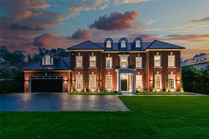 7 Bedroom Detached House For Sale In Albury Road, Burwood Park, KT12