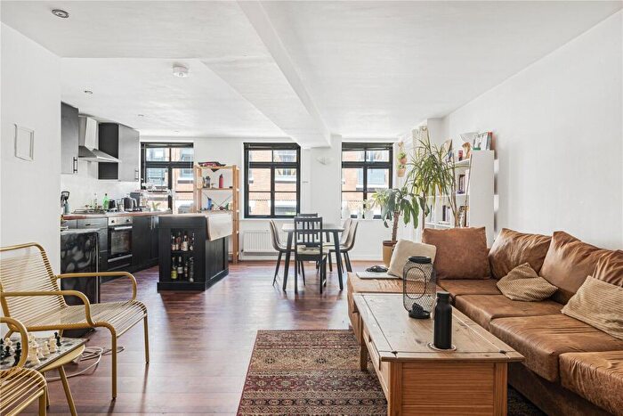 2 Bedroom Apartment For Sale In Calvin Street, London, E1