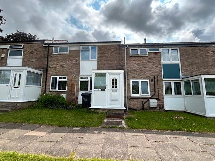 3 Bedroom Terraced House To Rent In Rowlatts Hill Road, Leicester, LE5