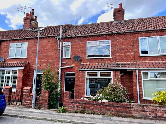 3 Bedroom Terraced House To Rent In Jamieson Terrace, York, YO23