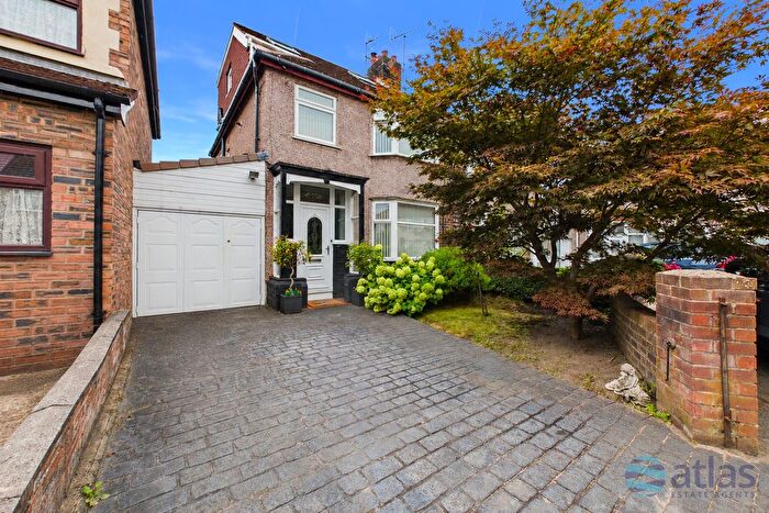 5 Bedroom Semi-Detached House For Sale In Abbotts Close, Mossley Hill, L18