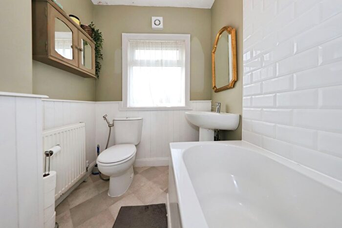 2 Bedroom Semi-Detached House For Sale In Victoria Road, Wolverhampton, West Midlands, WV11