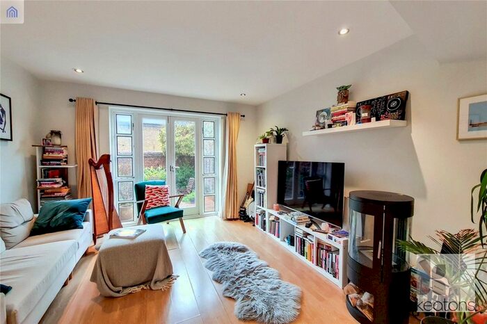 2 Bedroom Terraced House To Rent In Gloucester Square, Bethnal Green, London, E2