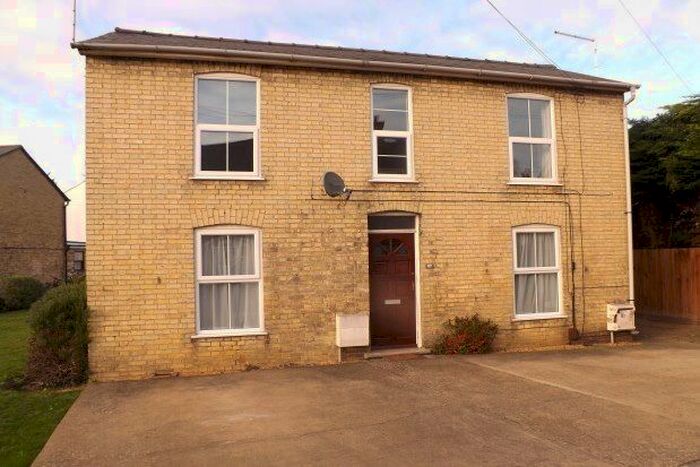 2 Bedroom Flat To Rent In Woollards Lane, Cambridge, CB22