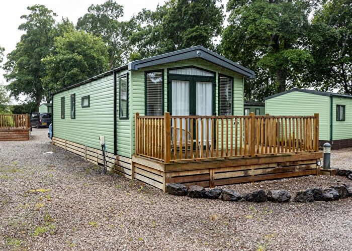 3 Bedroom Park Home For Sale In Flying Horseshoe Caravan Park, Clapham Station, LA2